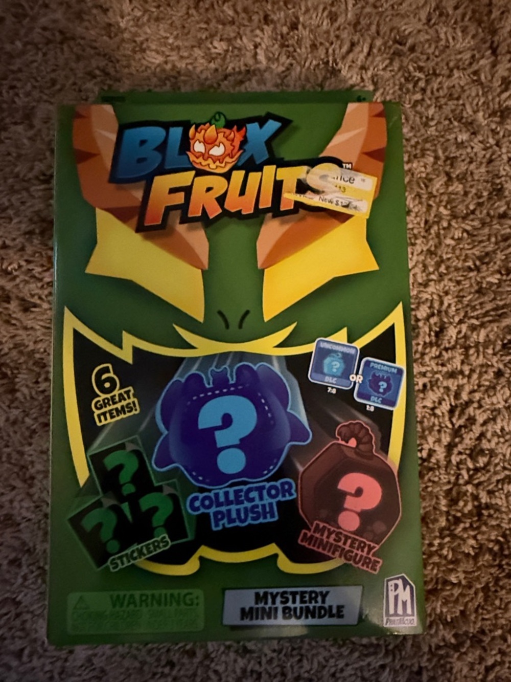 Blox Fruits Mystery Mini Bundle *Box torn but taped up. All intact